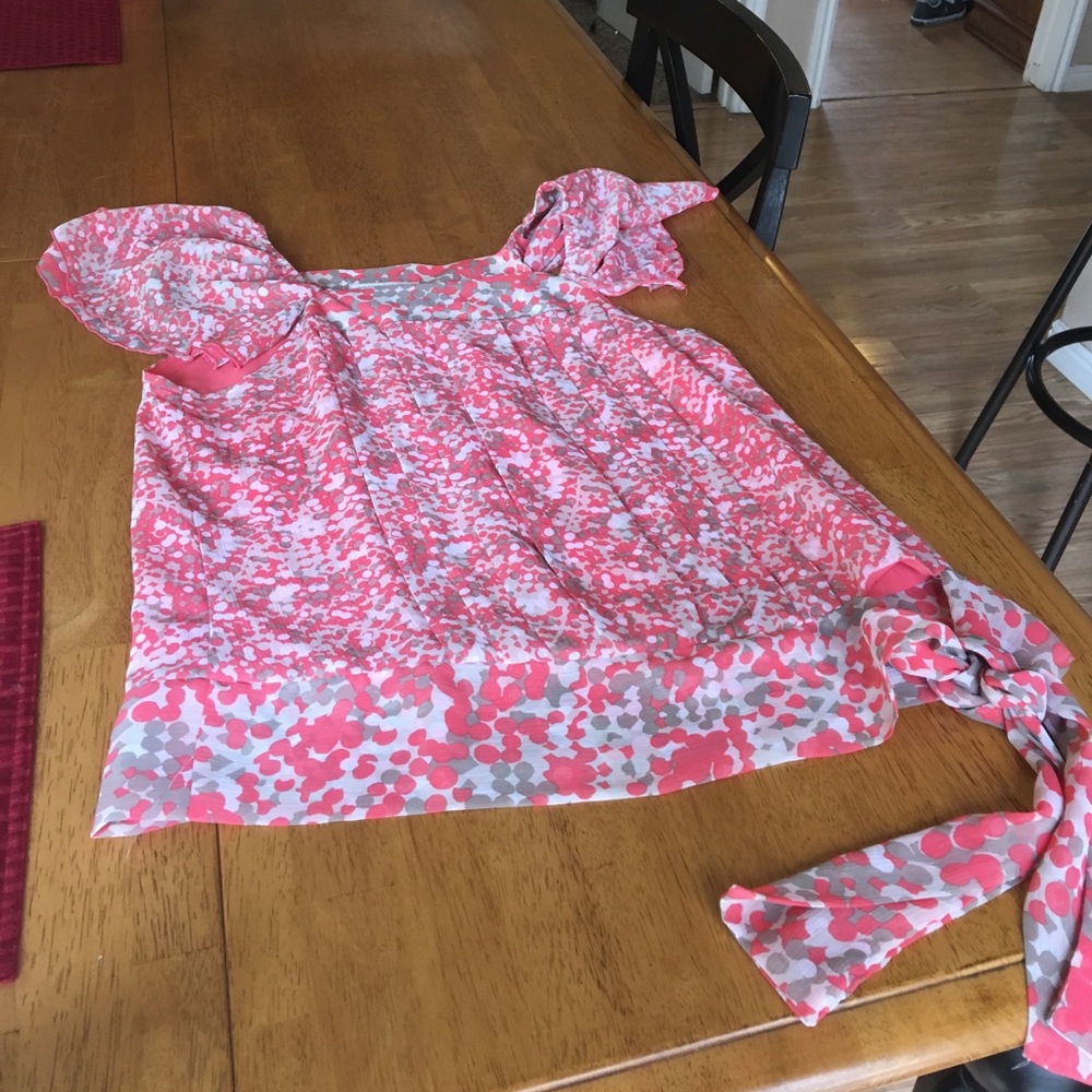 Cute top - Picture 3 of 3